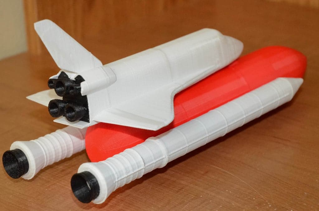 Спейс шаттл на стартовой площадке