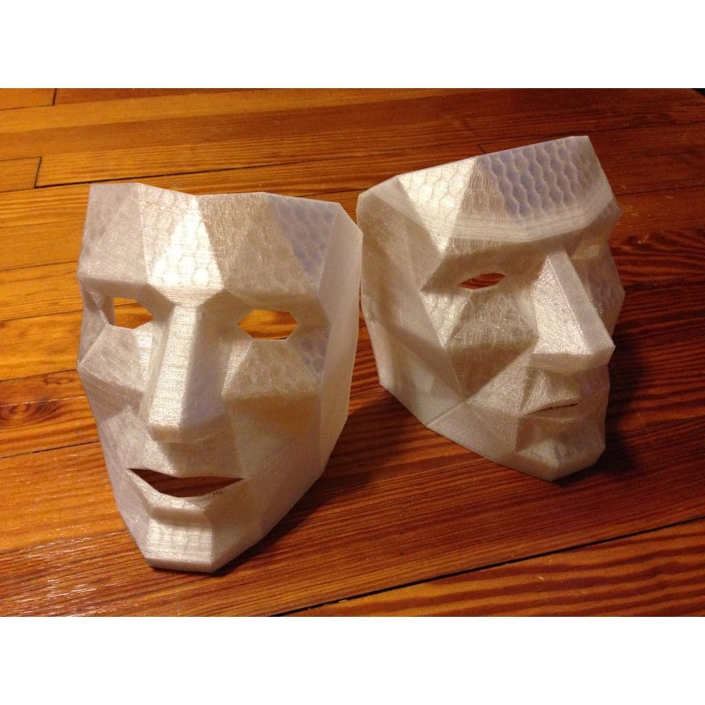 Низкополигональная маска легкое дыхание