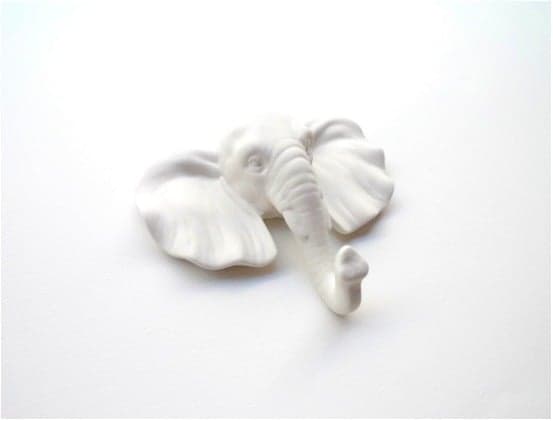 Вешалка для пальто в виде слона