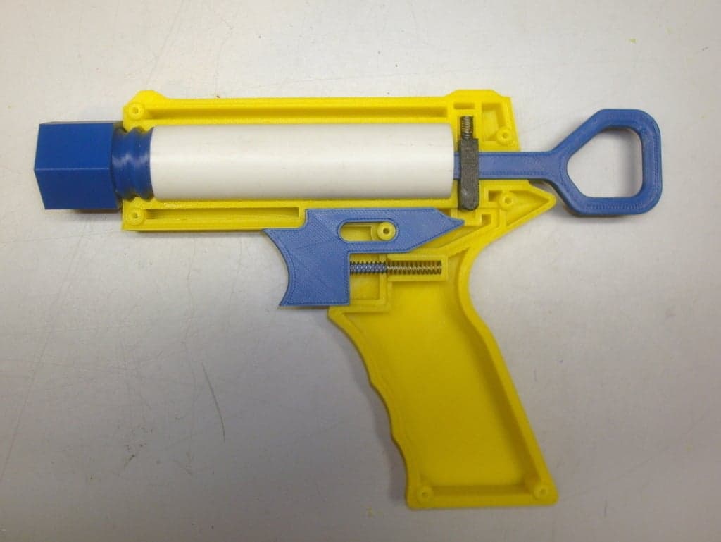 LF1 — пенный бластер (совместим с Nerf)