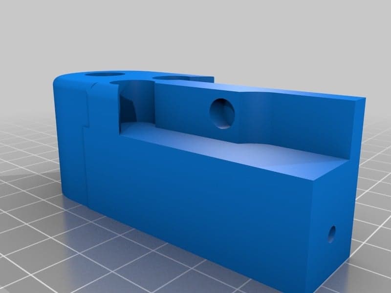 Гусеничный вездеход с сервоприводом и подвесками (самозатягивающиеся ремни).