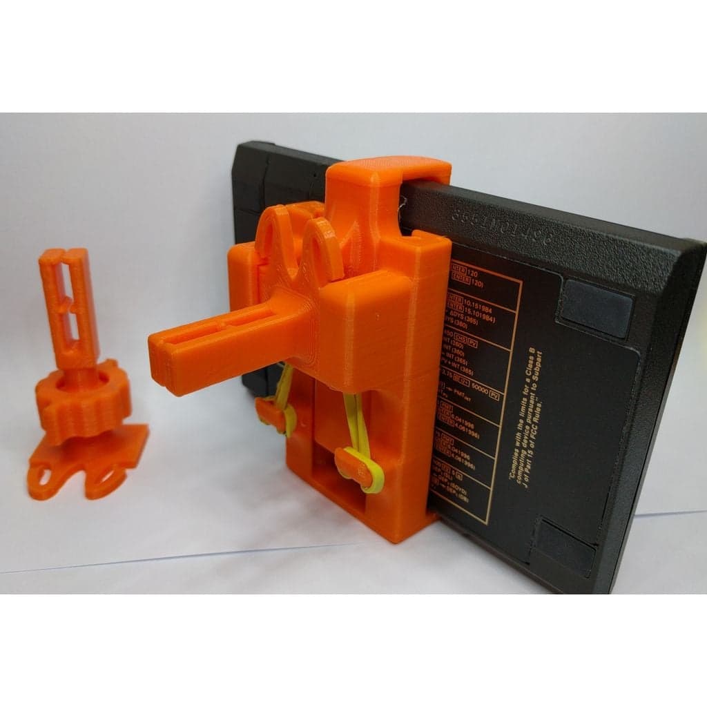 Система держателей для смартфонов с автомобильным или настенным креплением