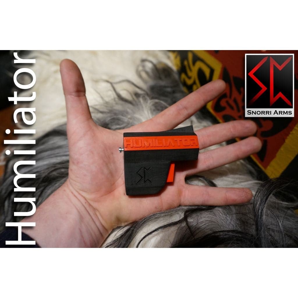 Унизитель - страйкбольный пистолет