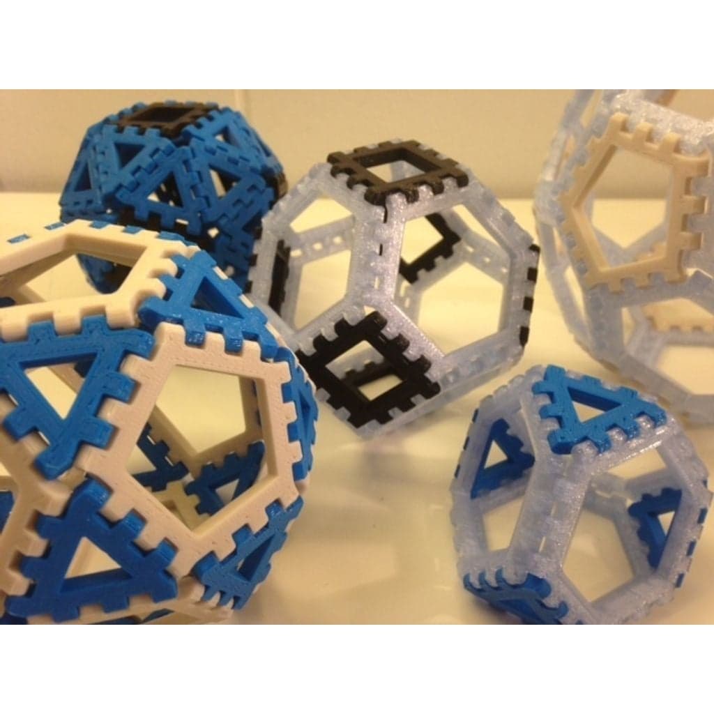 Poly-Snaps: плитки для построения многогранников