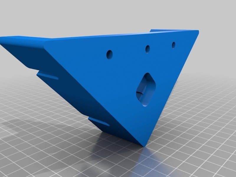 Настольная пила с углом наклона 45 градусов