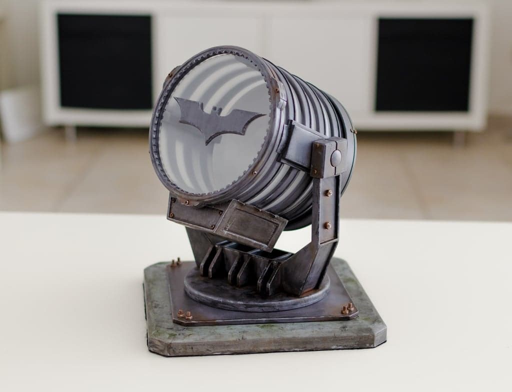 Батсигнал (Из фильма: Возрождение легенды Темного рыцаря, 2012)