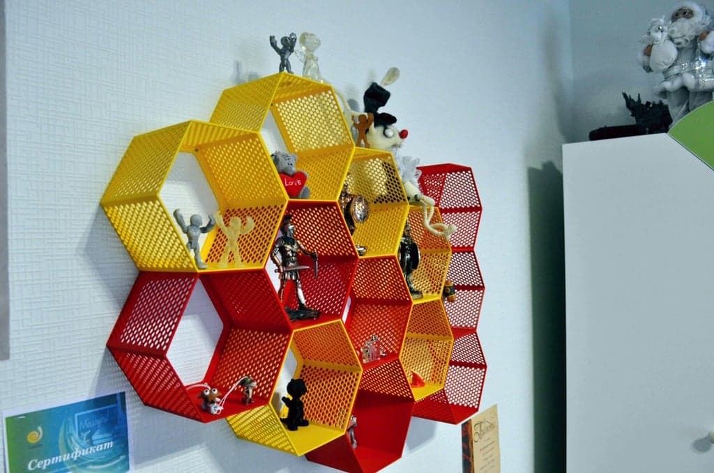 Шестиугольная фрактальная полка