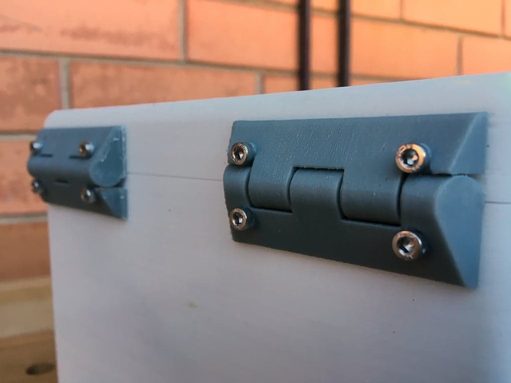 Низкий профиль, печать на месте, петля 60 мм.