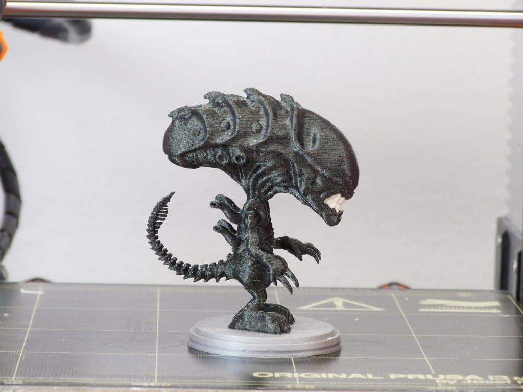 Cute Alien Xenomorph (мультиматериальный ремикс)