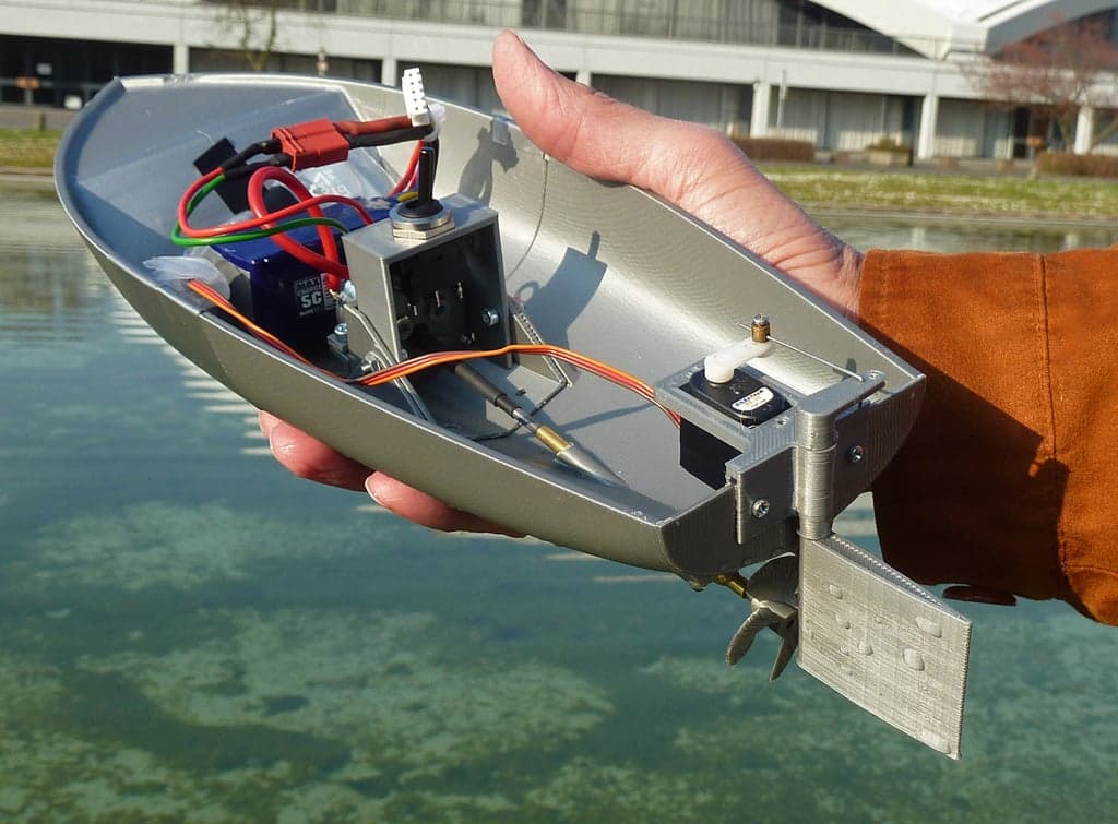 Моторная лодка RC - спиральная ваза для печати