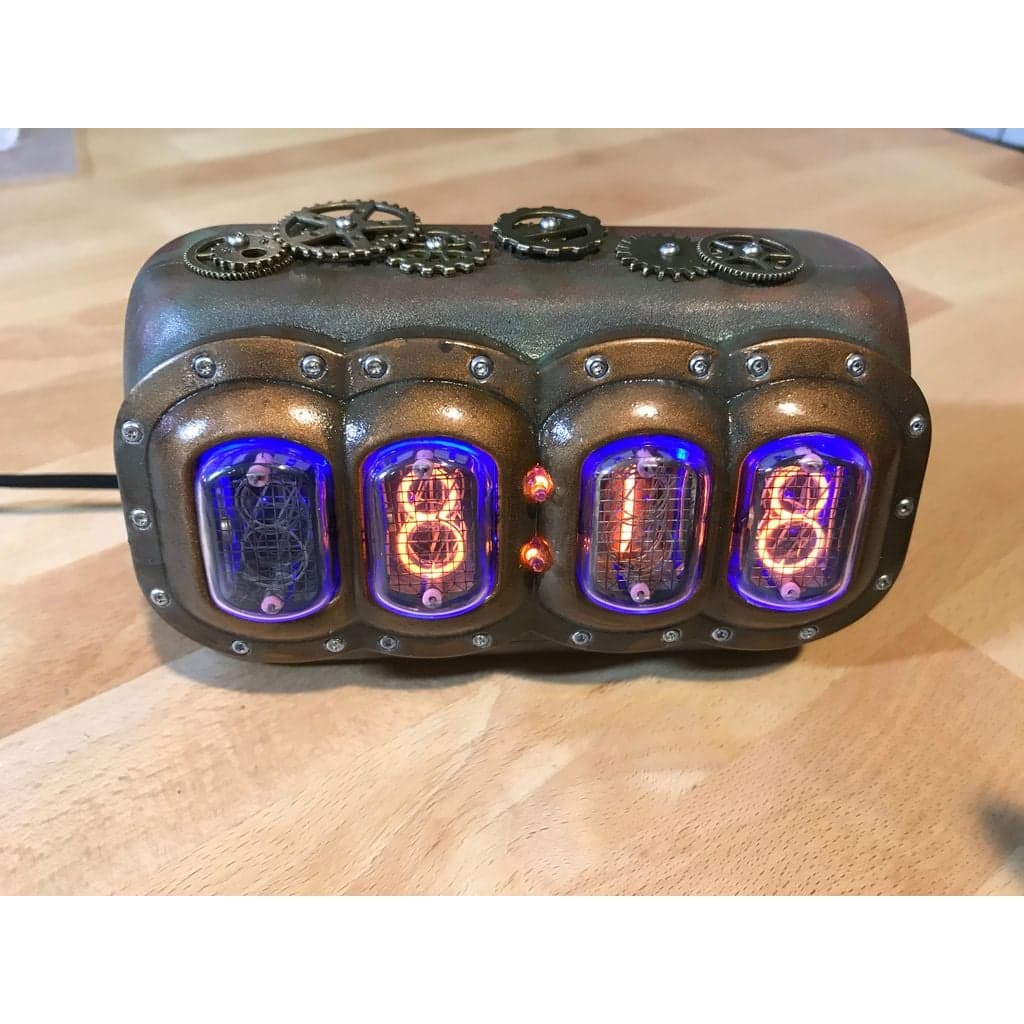 Часы с лампой Nixie в стиле стимпанк