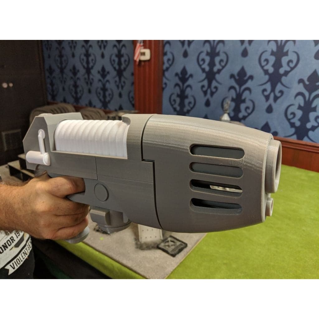 Плазменный пистолет Warhammer 40k