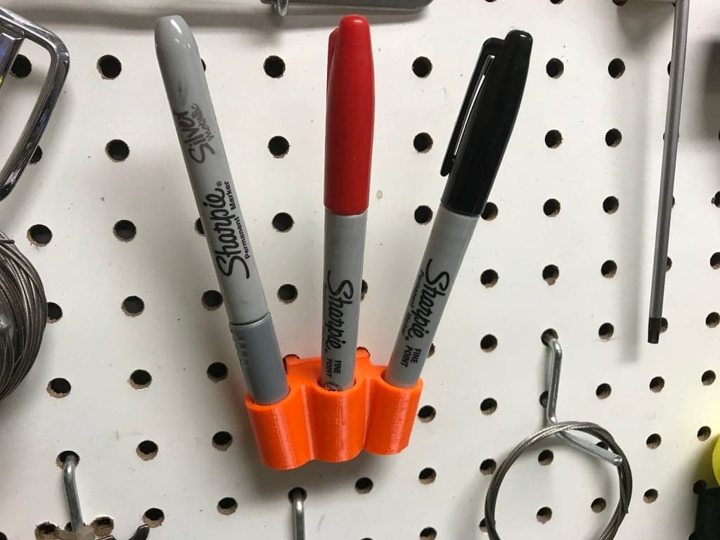 Держатель Sharpie для перфорированной доски