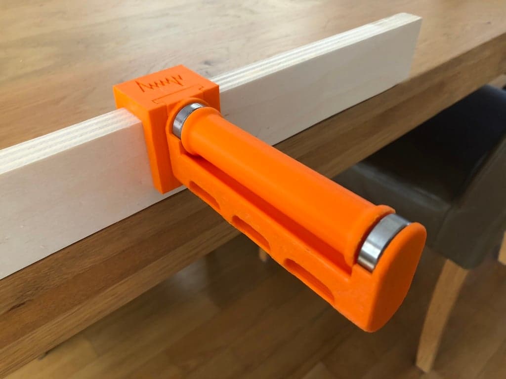 Наполнитель — настраиваемый держатель нити, который наполнит ваш принтер!