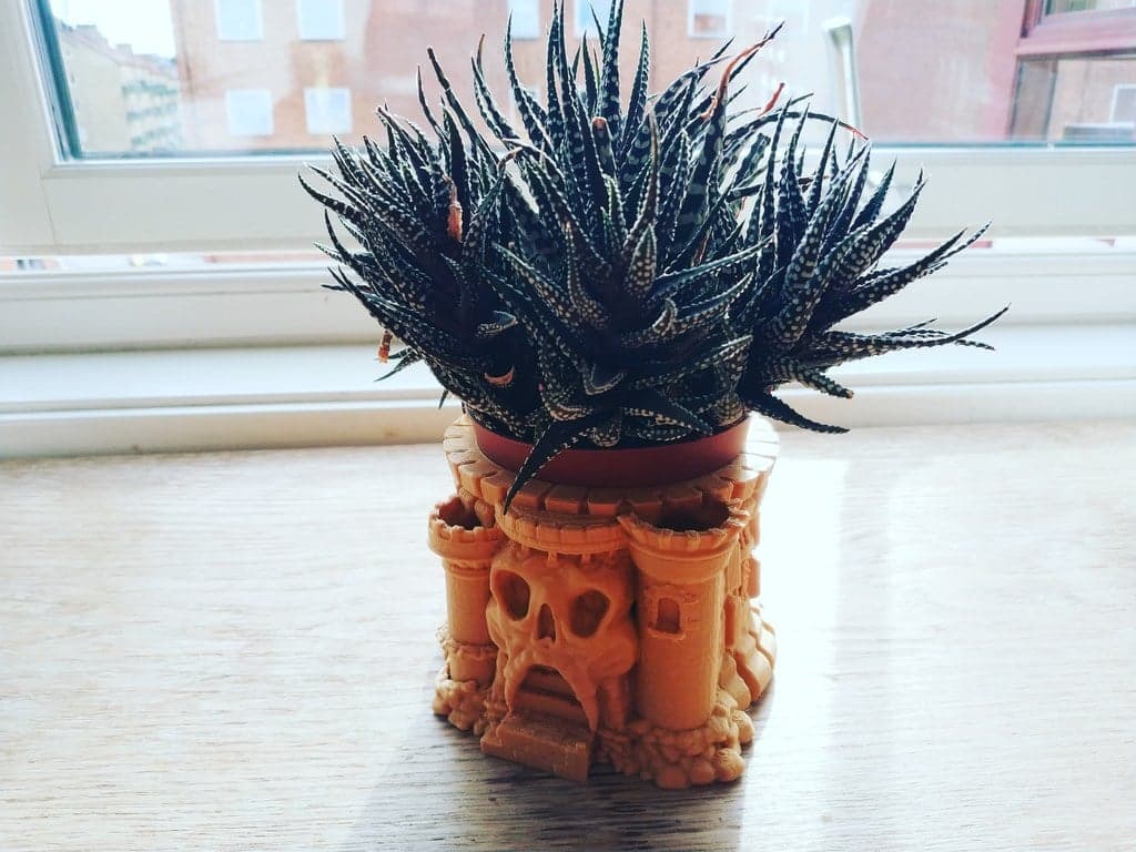 Цветочный горшок