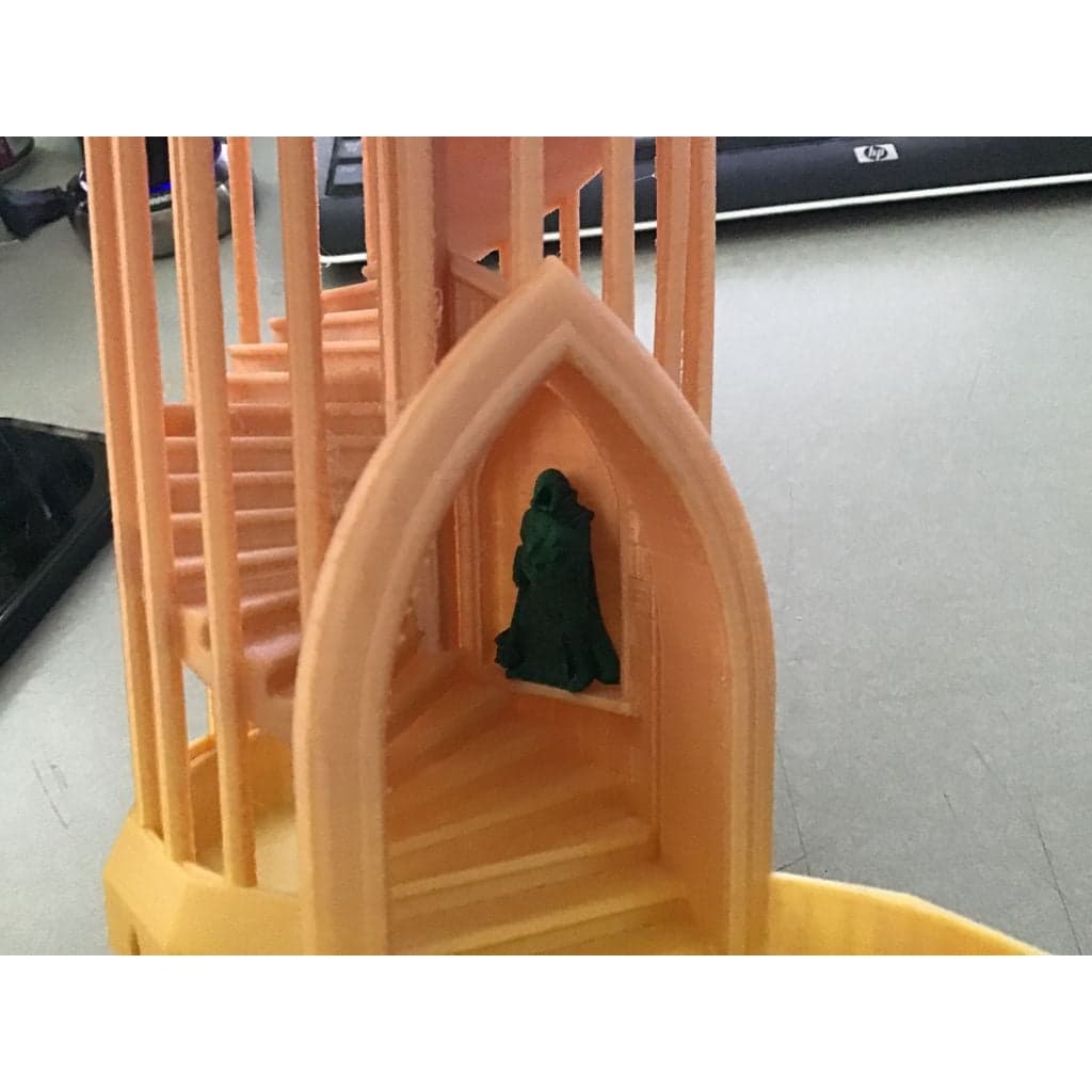 Еще одна башня для игры в кости, без бутылки