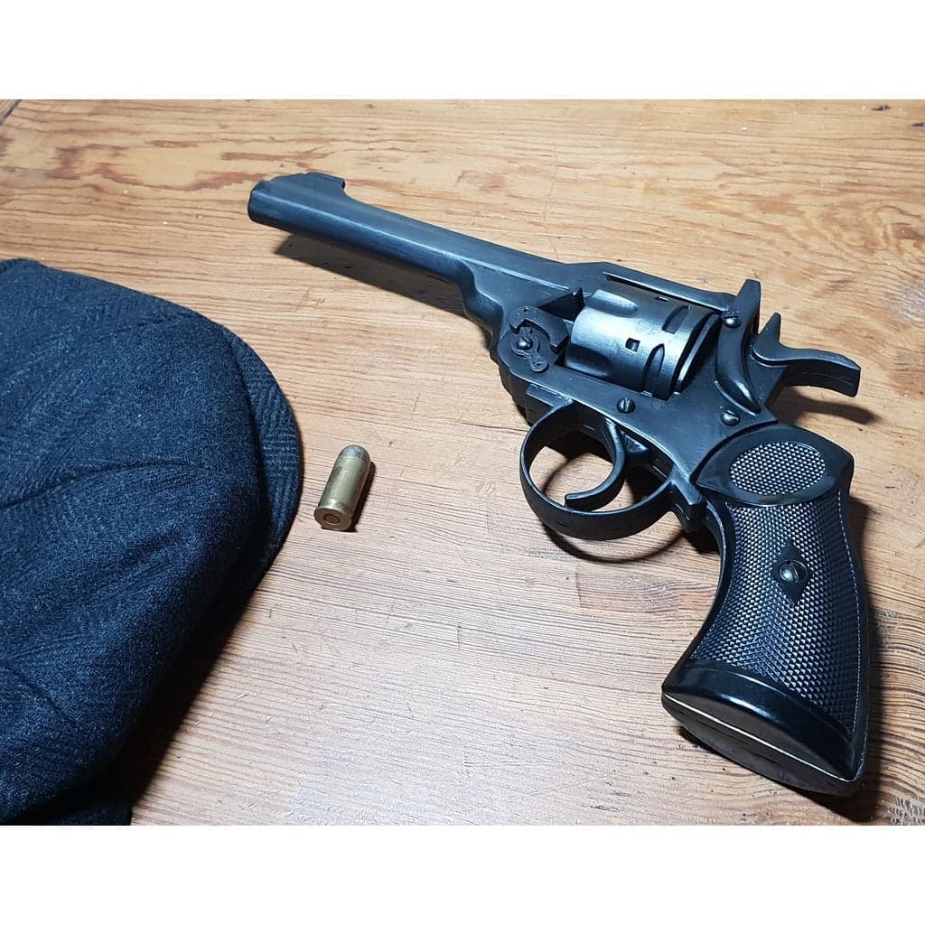 Револьвер Уэбли