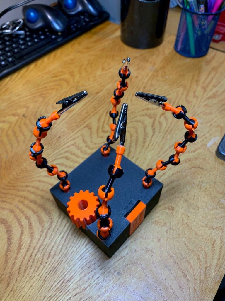 Подставка для пайки электроники третьих рук