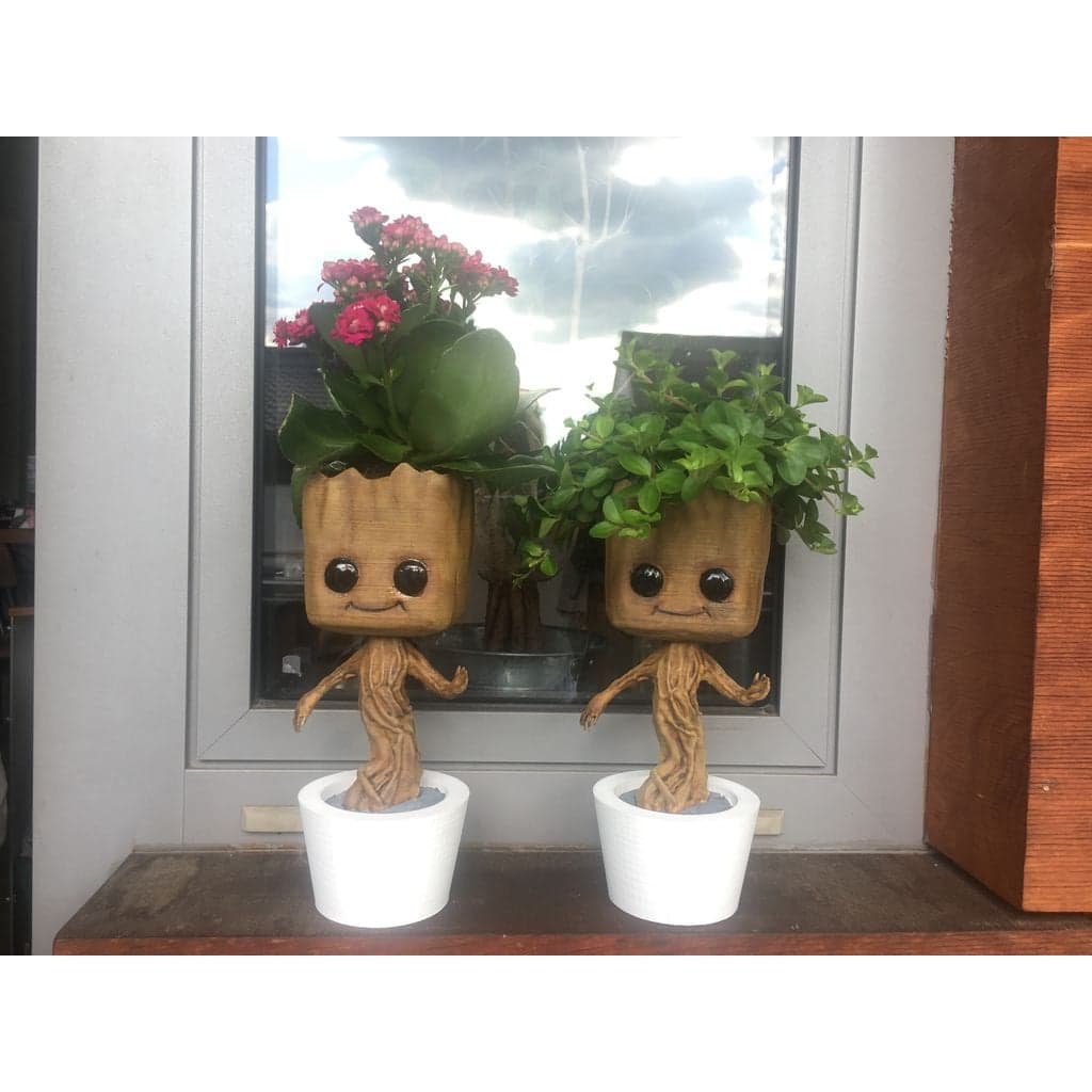 Еще один плантатор Baby Groot