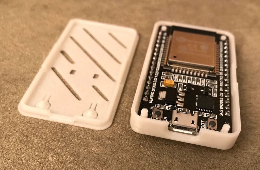 Чехол для ESP32 DevKit