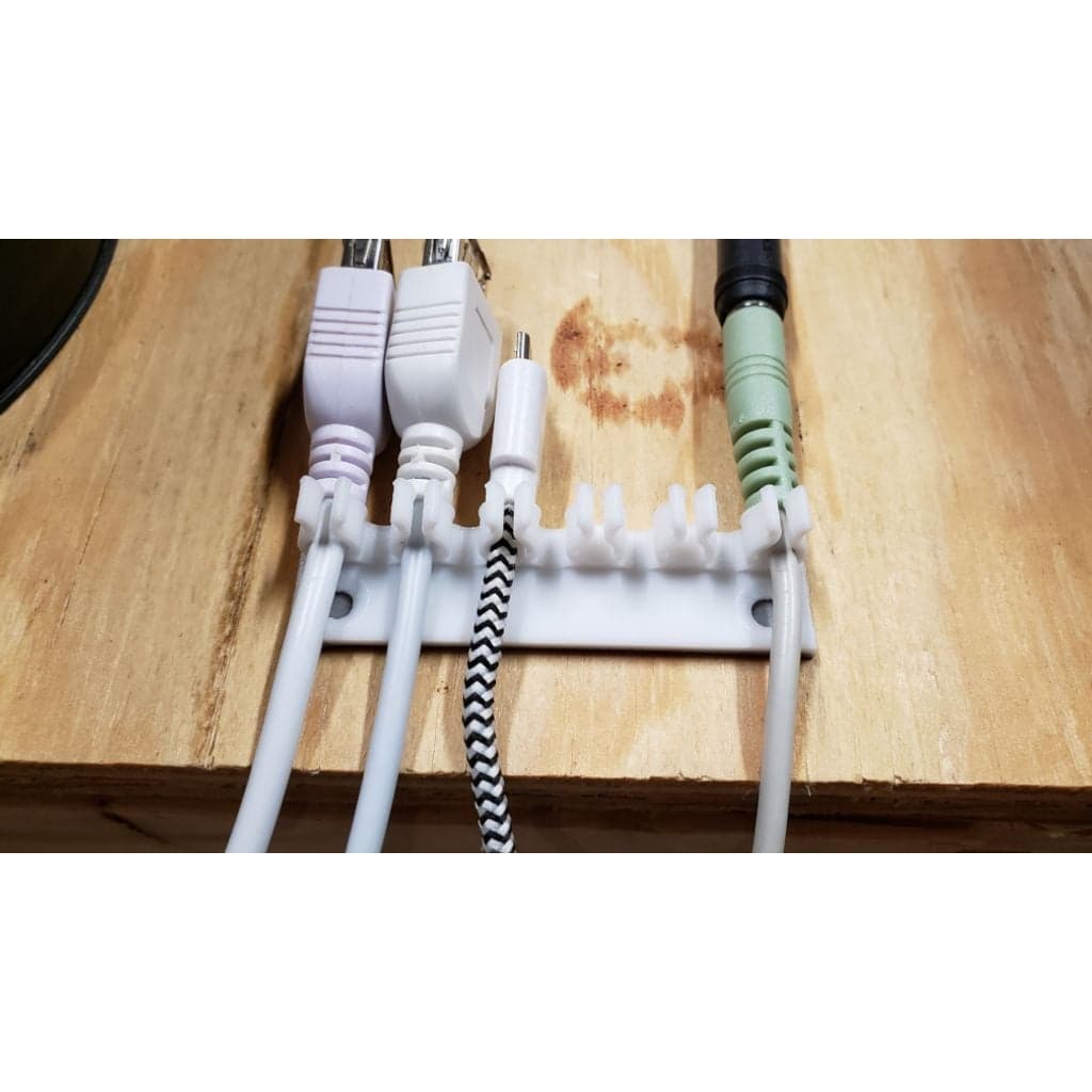 Простой кабельный менеджер