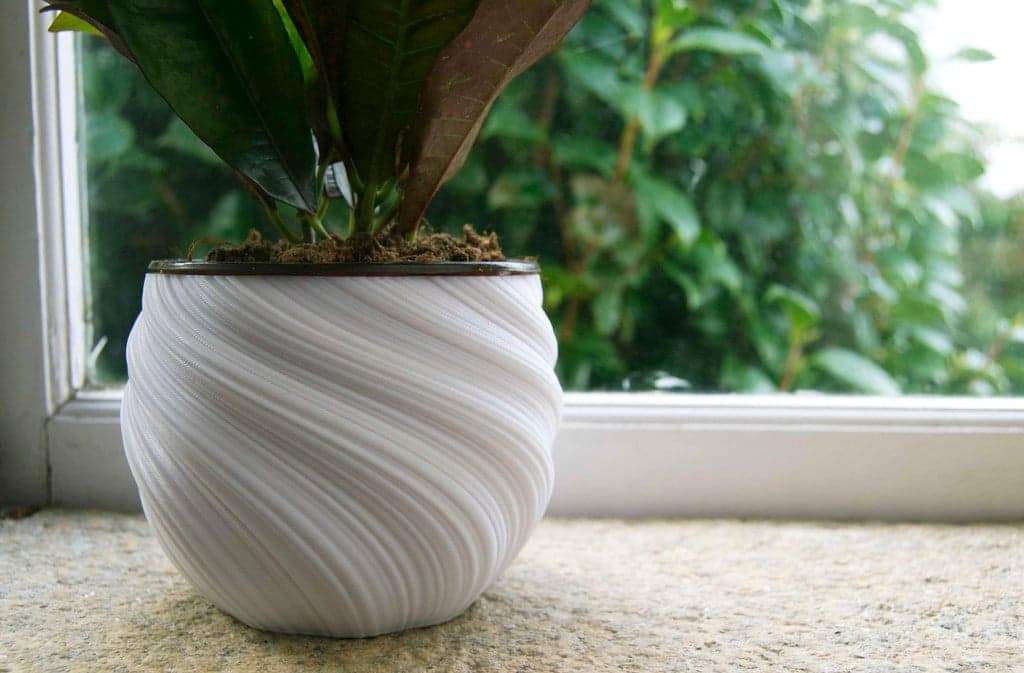 Горшок для домашнего декора