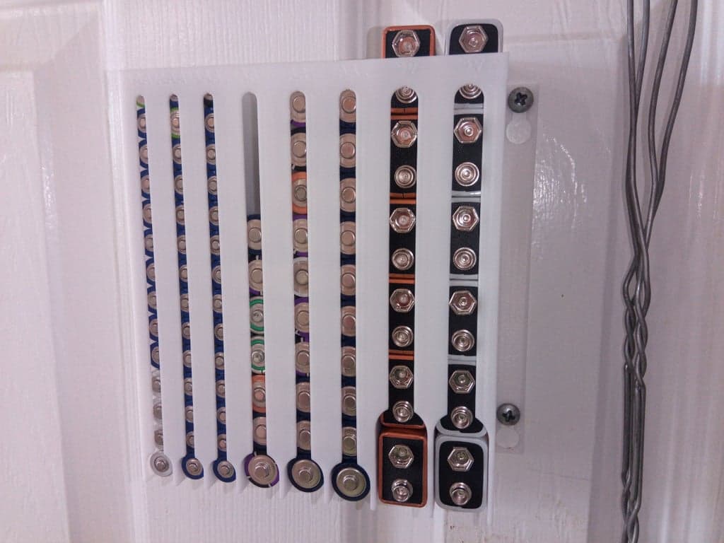 Настраиваемый диспенсер для батареек