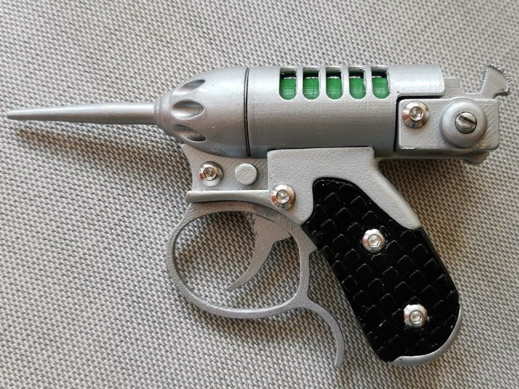 Люди в черном Шумный крикетный реквизит / модель