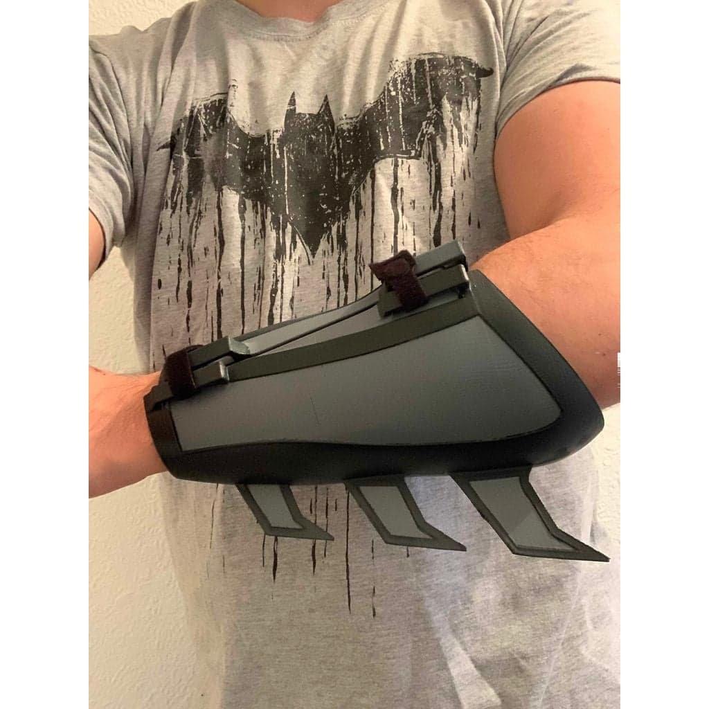 Бэтмен Рукавица