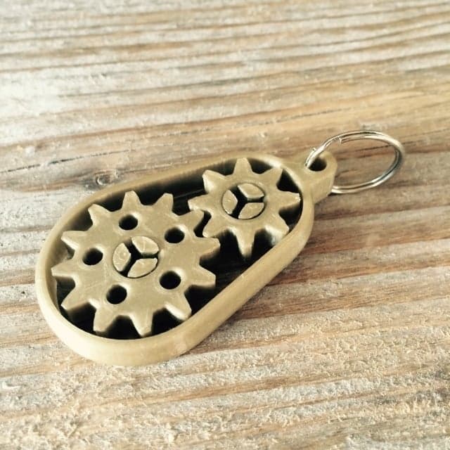 Брелок для ключей с коробкой передач