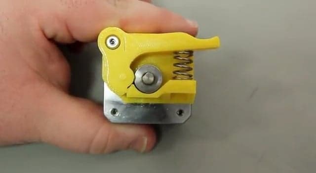 Подпружиненный приводной блок репликатора 2