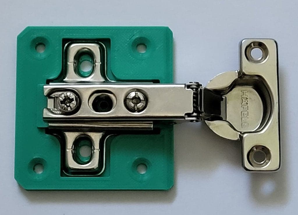 Пластина для ремонта шкафа