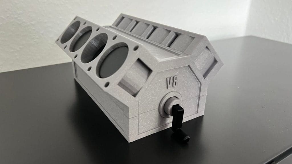 Двигатель V8 (функциональный)