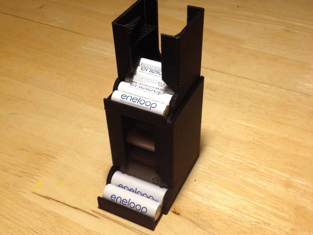 Диспенсер для батареек АА и ААА