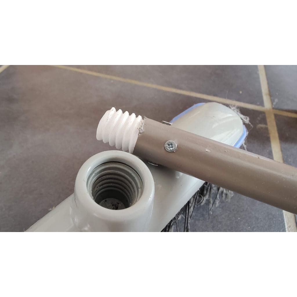 Адаптер для фиксации метлы