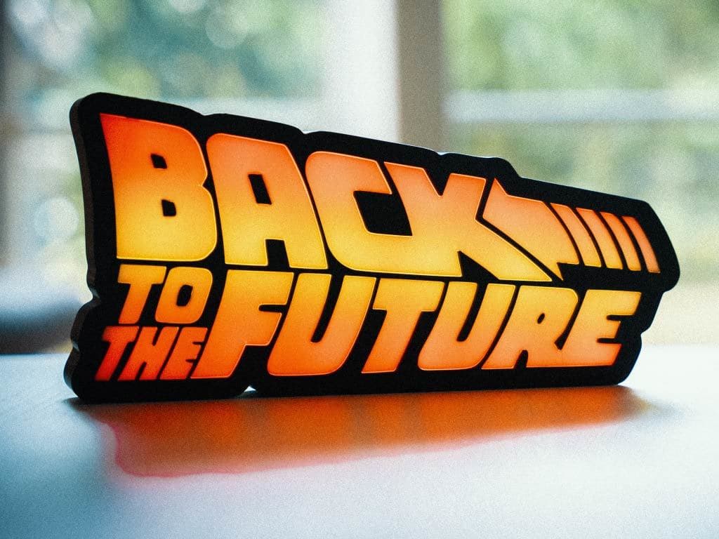 Назад в будущее Лампа