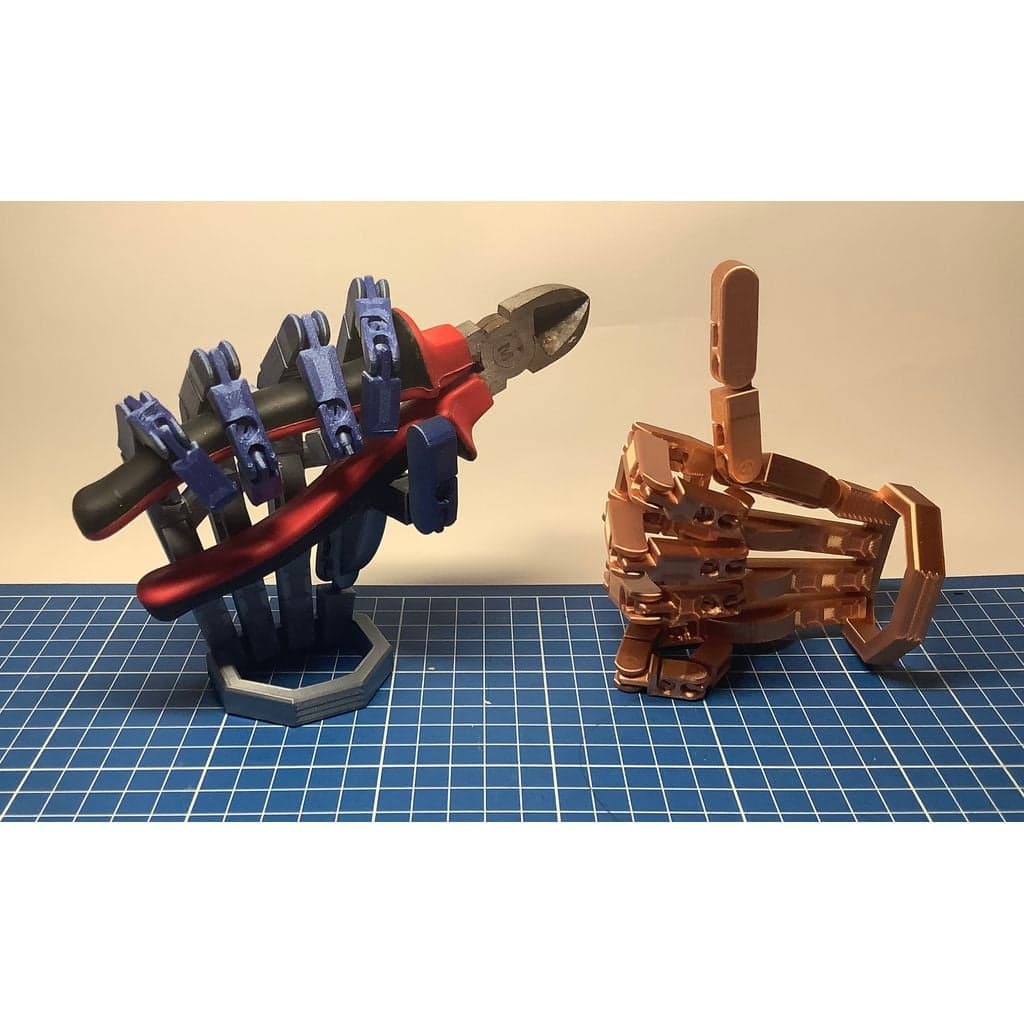 Роботизированная рука: печать на месте и затягивание