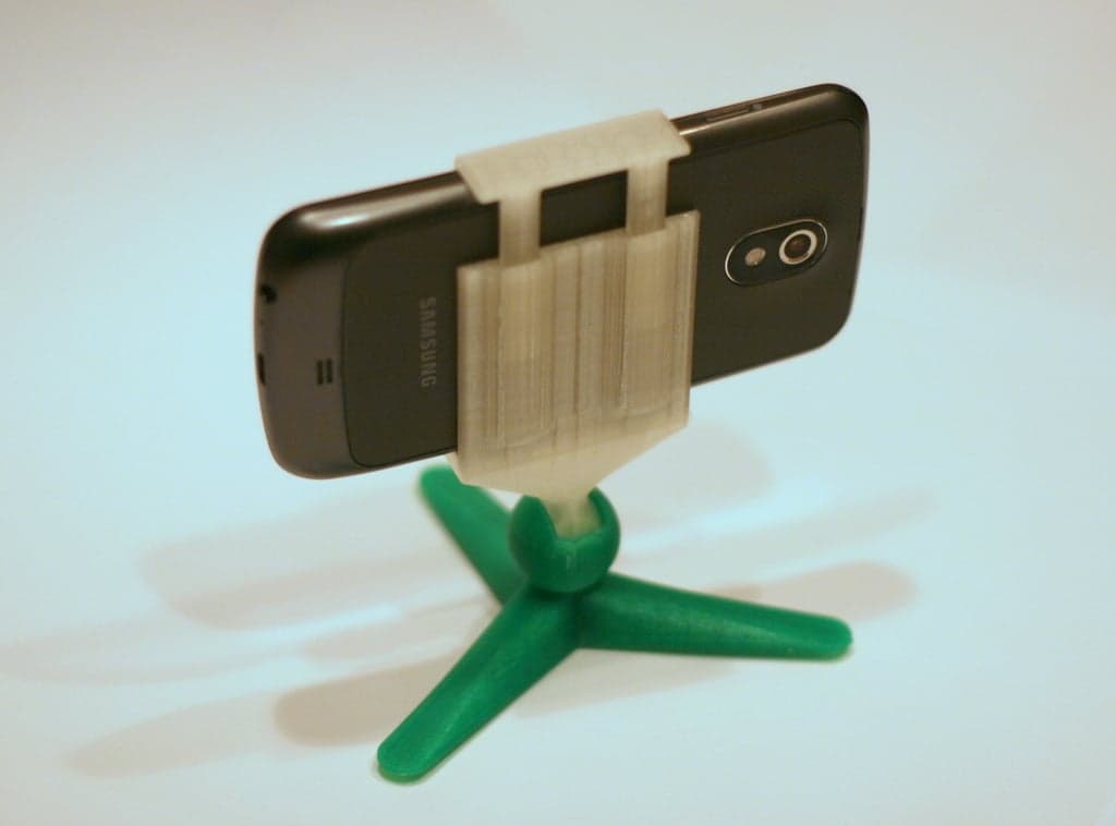 Подставка для телефона с камерой