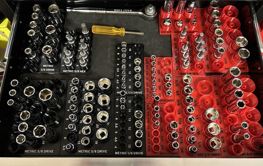 Розетки Лотки