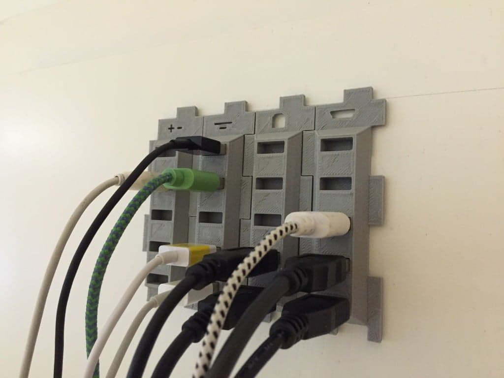 Держатель Usb-кабеля