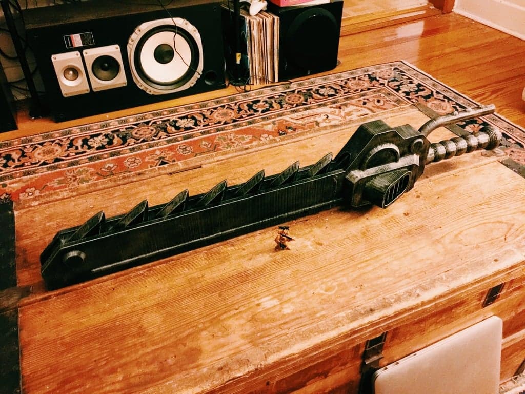 Z18 Warhammer 40k Chainsword - безопорная сборка