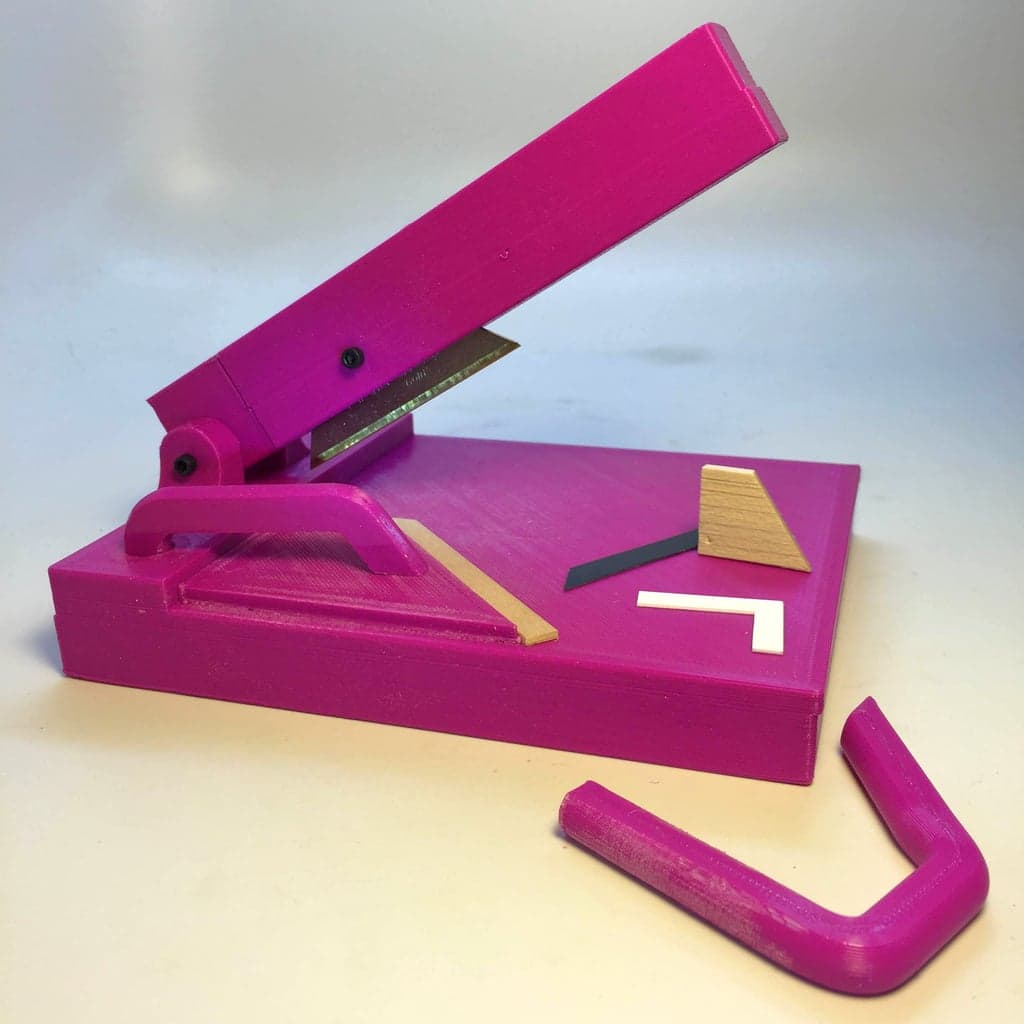 Митра Бритва