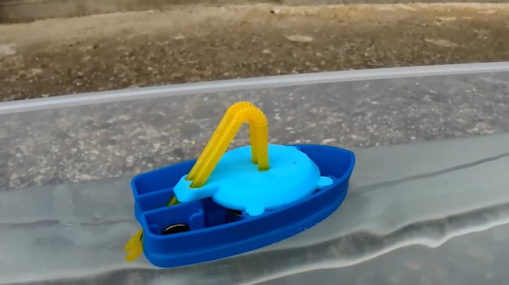 3D-печатная лодка в стиле поп-поп